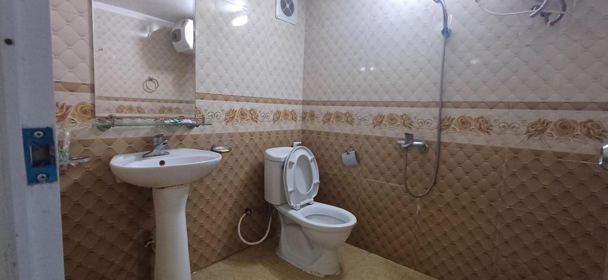 Nhà nghỉ Bolero bình dân Van Lam Ngoại thất bức ảnh